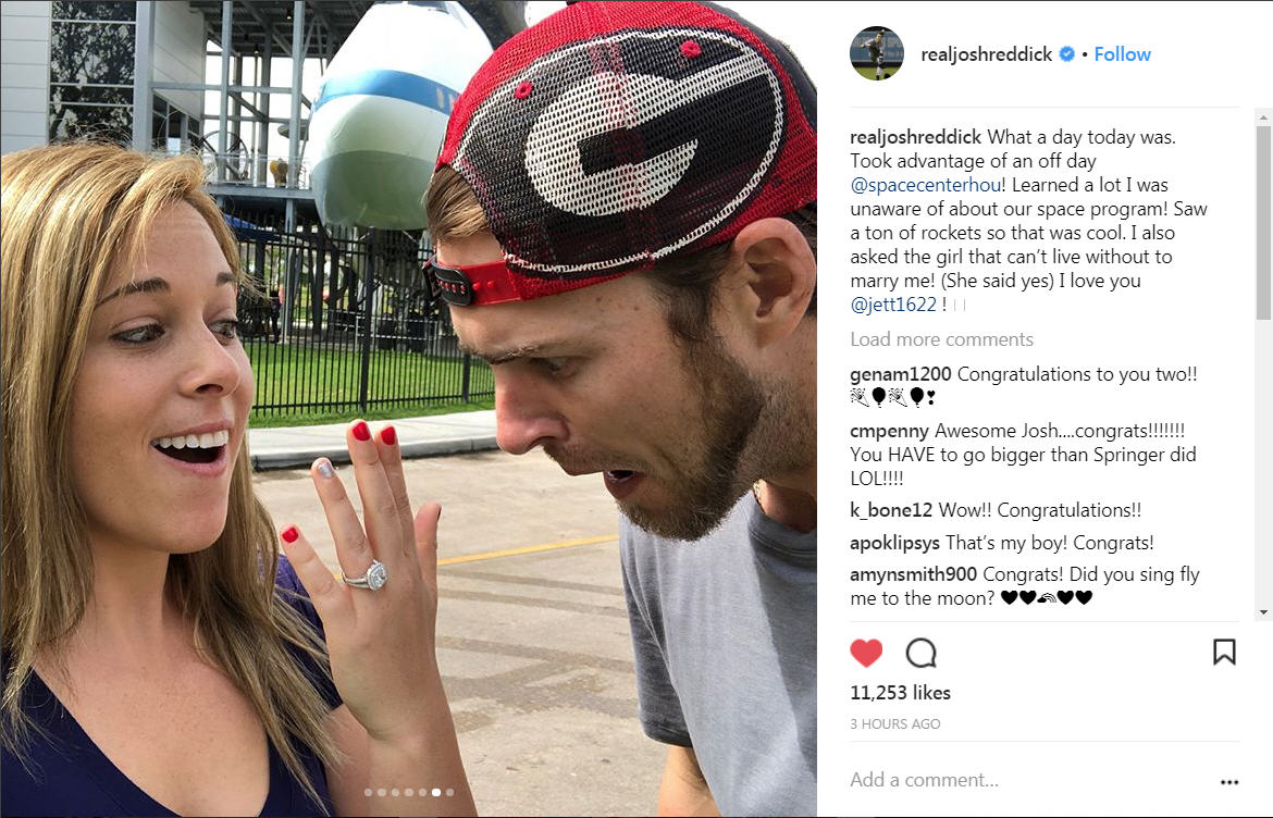 Astros' Josh Reddick and fiancée tie the knot wearing custom