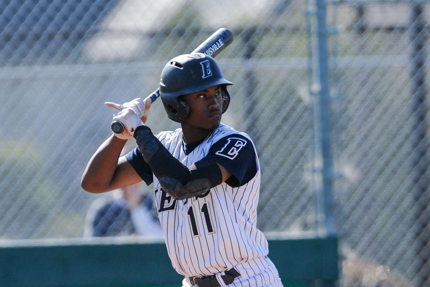 Former Bulls player shines in MLB debut with Colorado Rockies – The Oracle