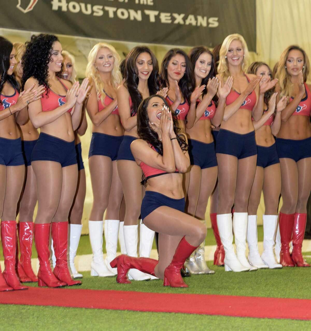 texans cheerleader ripped pants