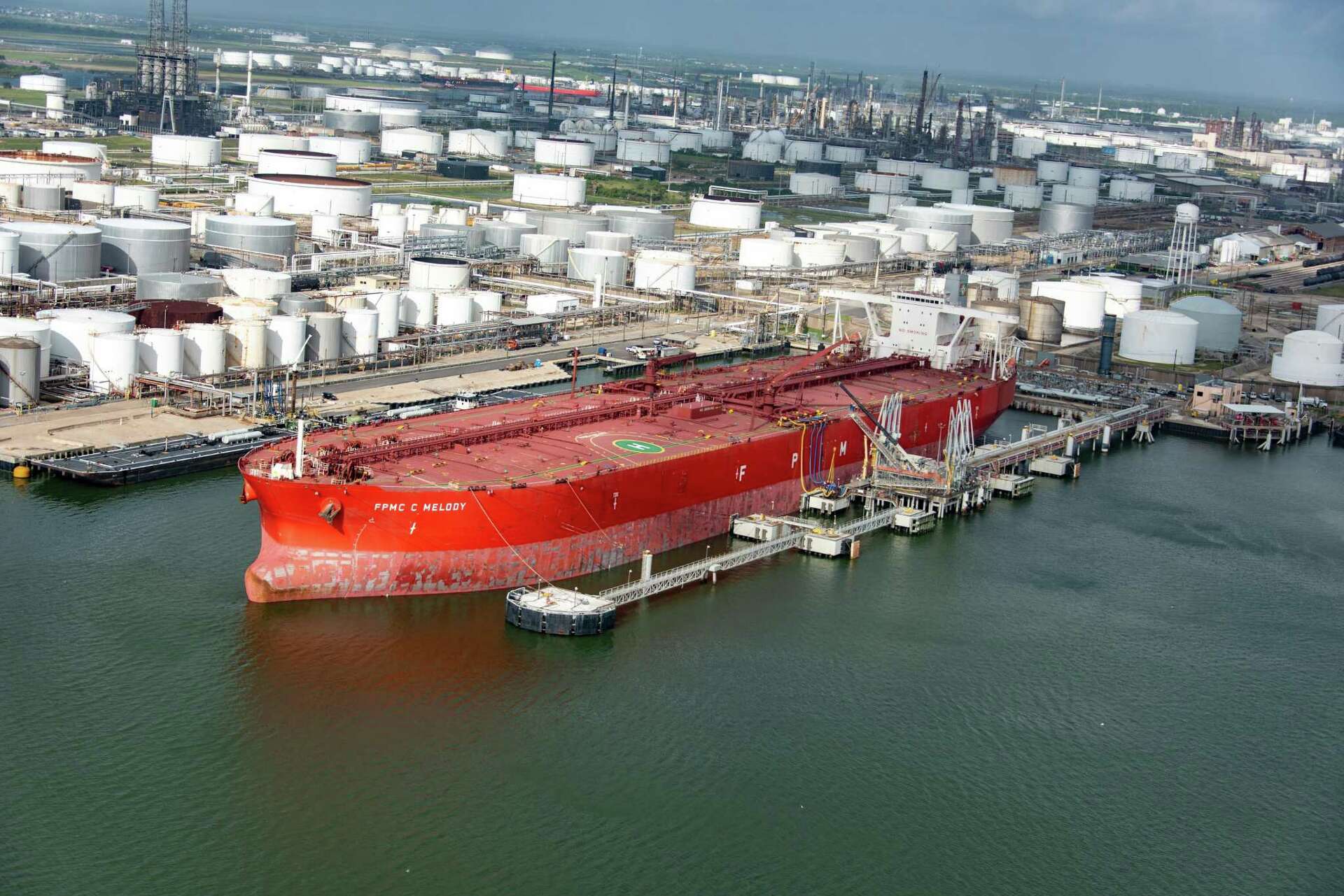 Tight squeeze: Supersized crude carrier calls on Texas City port