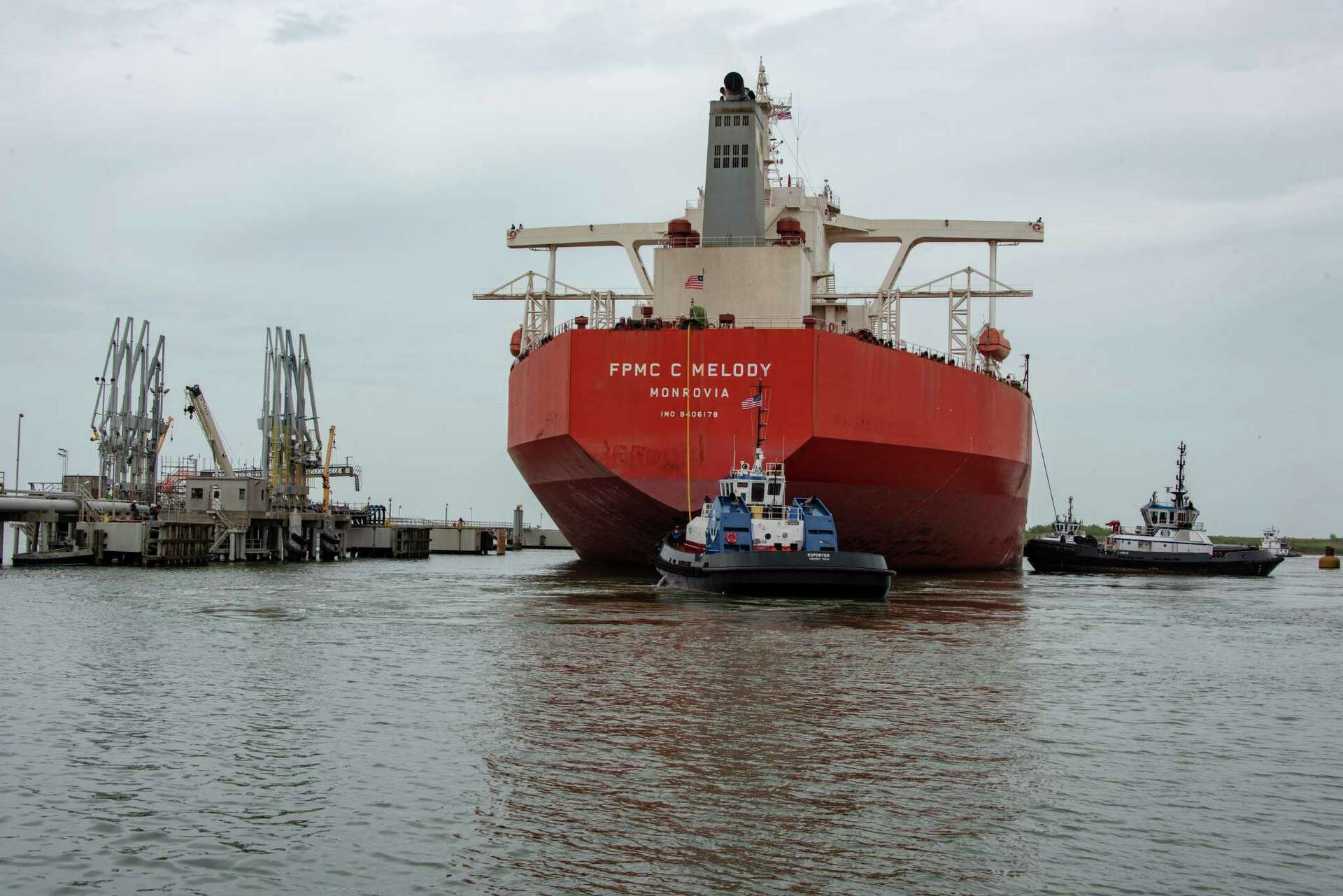 Tight squeeze: Supersized crude carrier calls on Texas City port