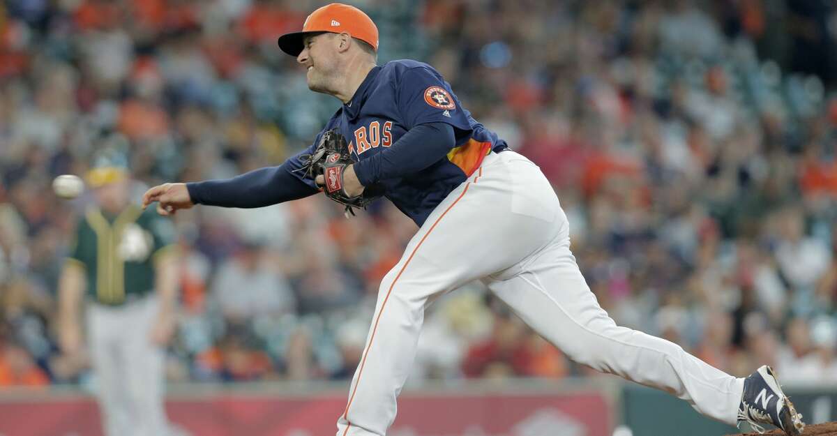 Houston Astros relief pitcher Joe Smith (38) pitches in the top of the ninth inning against Oakland Athletics at Minute Maid Park on Sunday, April 29, 2018, in Houston. Astros won the game 8-4 and the series 2-1. ( Elizabeth Conley / Houston Chronicle )