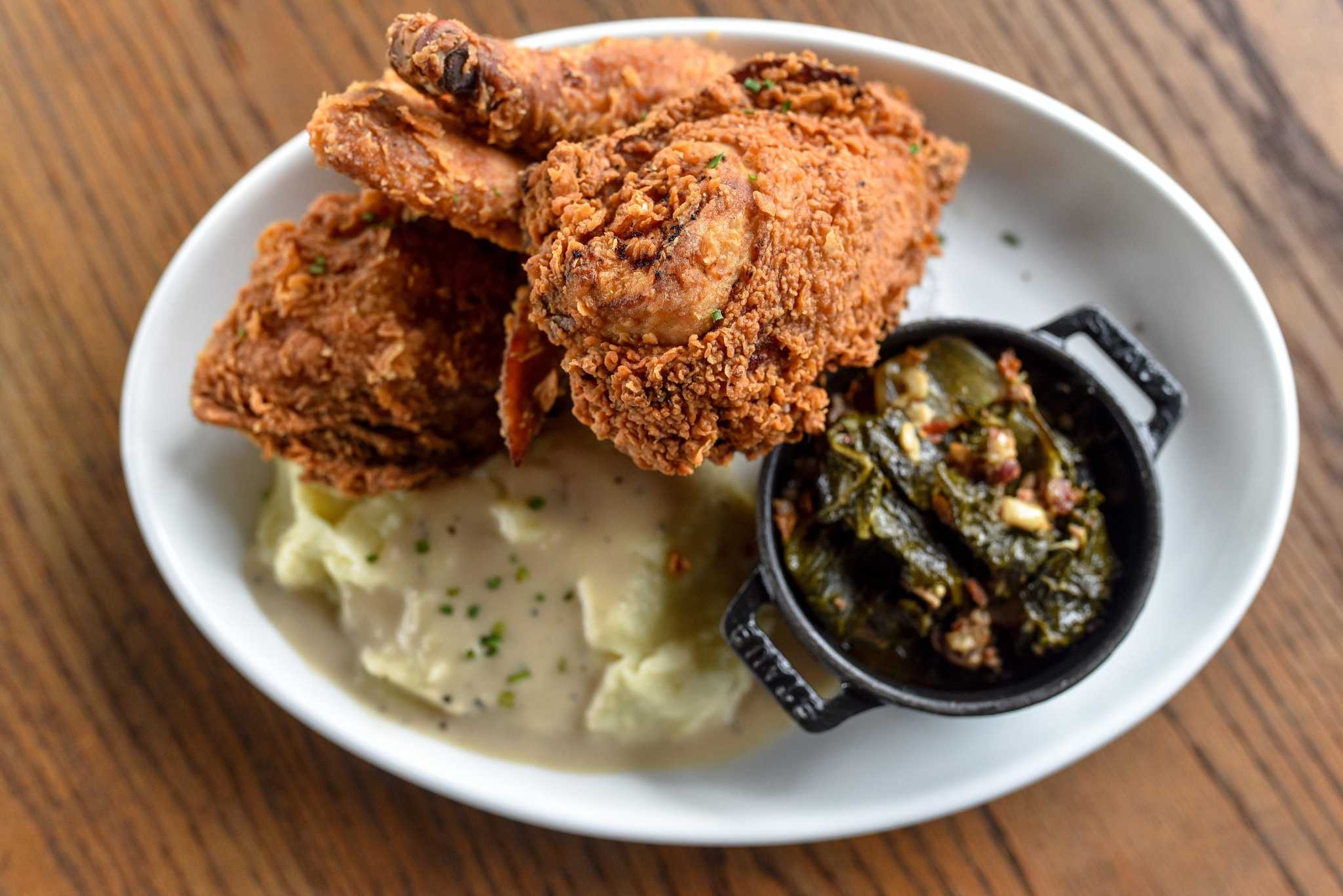 Houston S Hot Crispy Fried Chicken Revival Houstonchronicle Com
