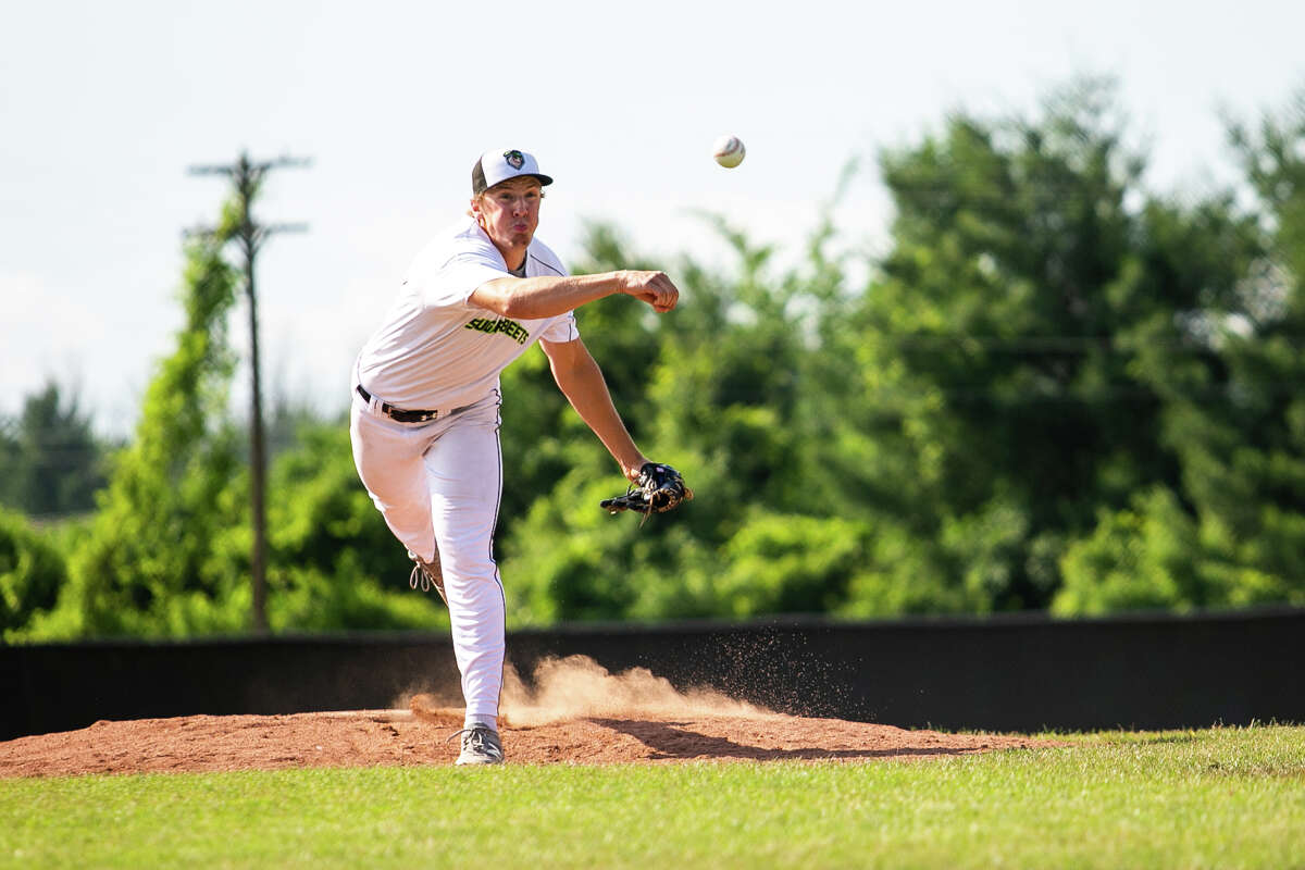 Saginaw Sugar Beets vs. Hamilton Joes at Bullock Creek High School