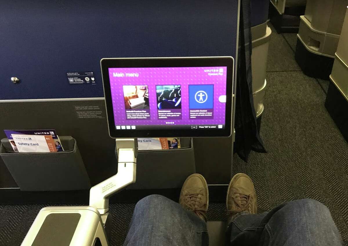 25 Hours In United’s New Premium Economy Seat [photos]