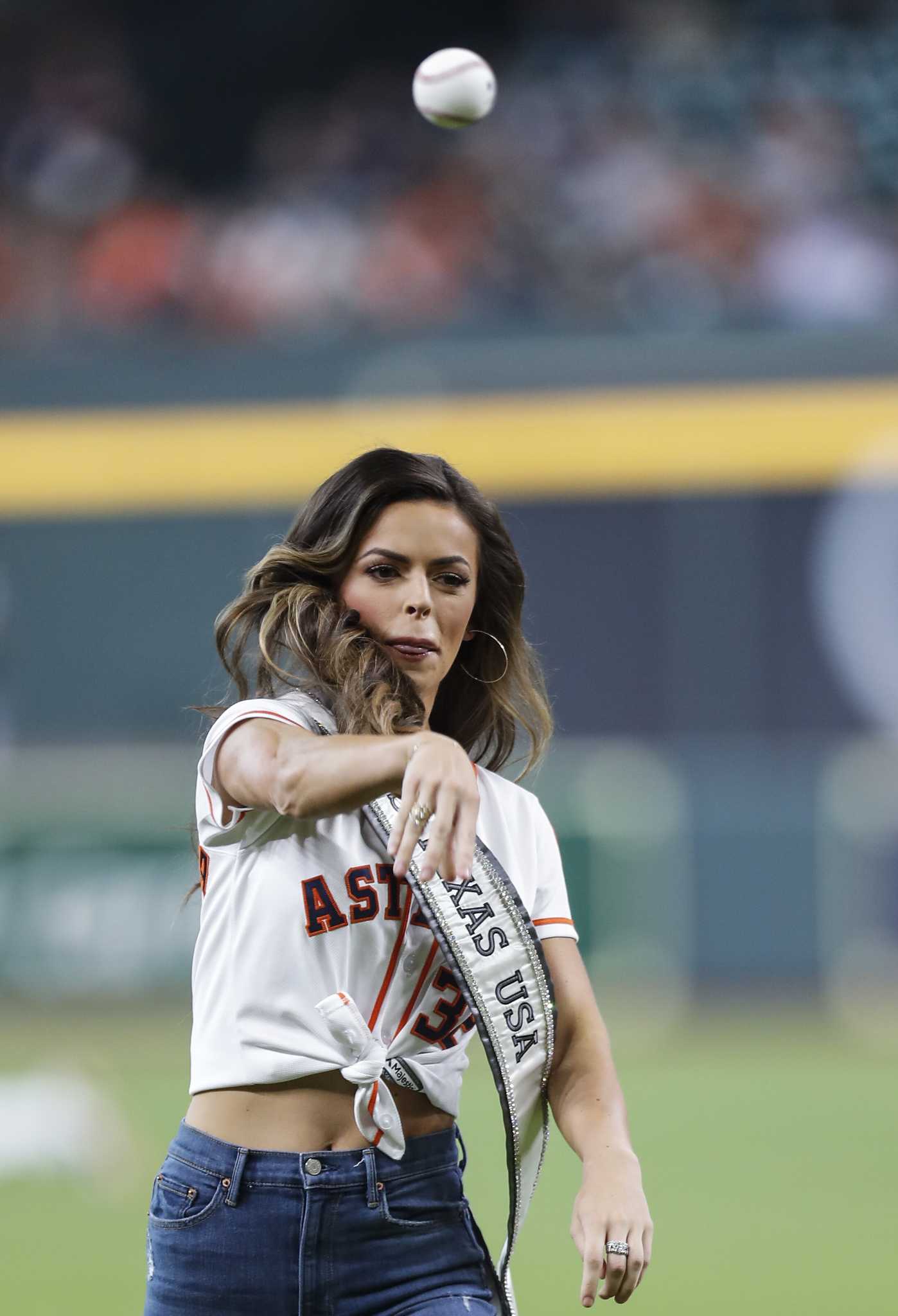 Miss Texas, Houston real estate mogul Logan Lester, throws out first pitch  at Astros game