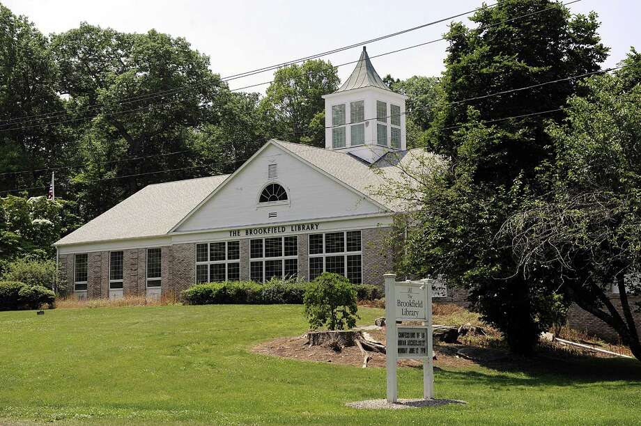 The Brookfield Library, 182 Whisconier Rd, Brookfield, Tuesday, June 13, 2017. Photo: Carol Kaliff / Hearst Connecticut Media / The News-Times