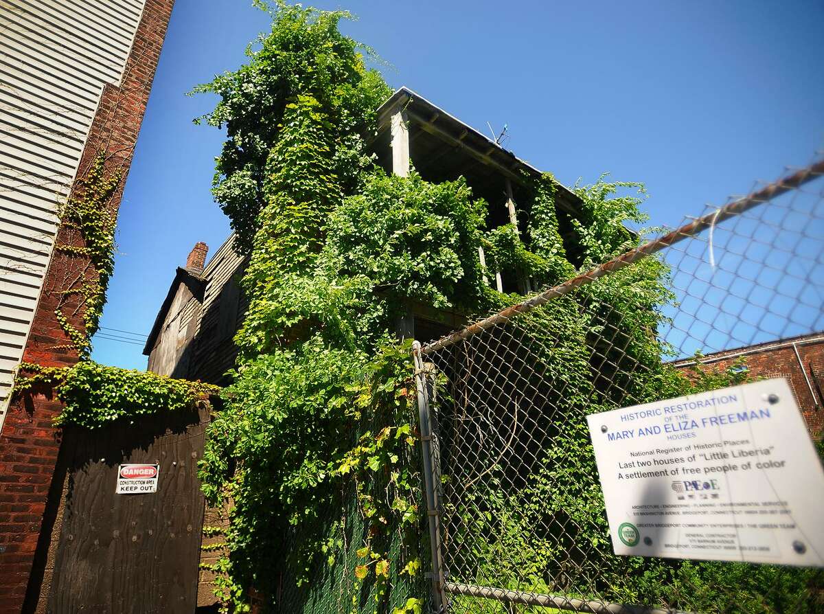 Endangered Freeman Homes get 50k grant