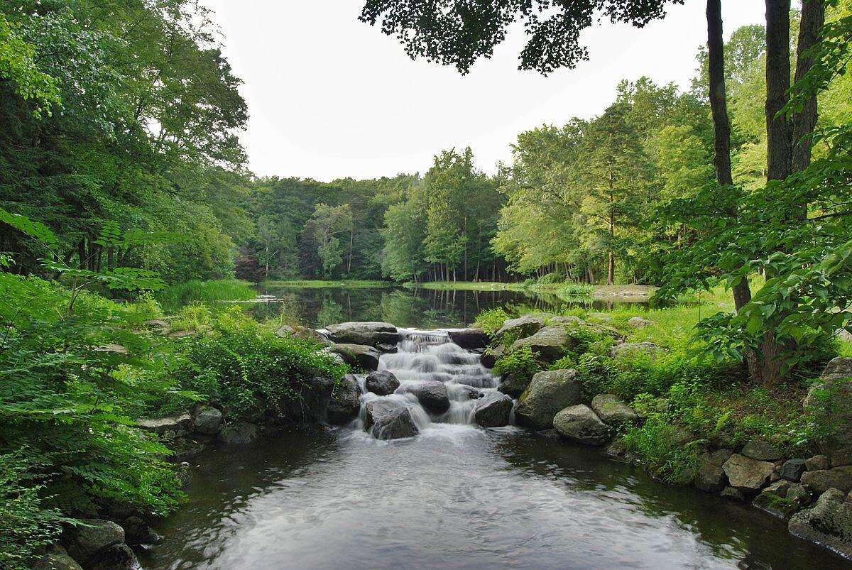 Wilton’s Quiet Lake Estate sold anew at auction for 8M