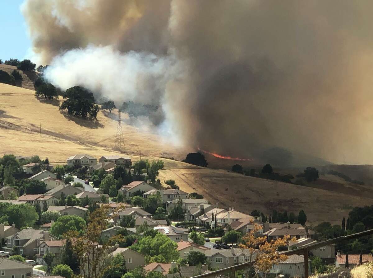 Grass Fire At Concord-Walnut Creek Border Nearly Contained