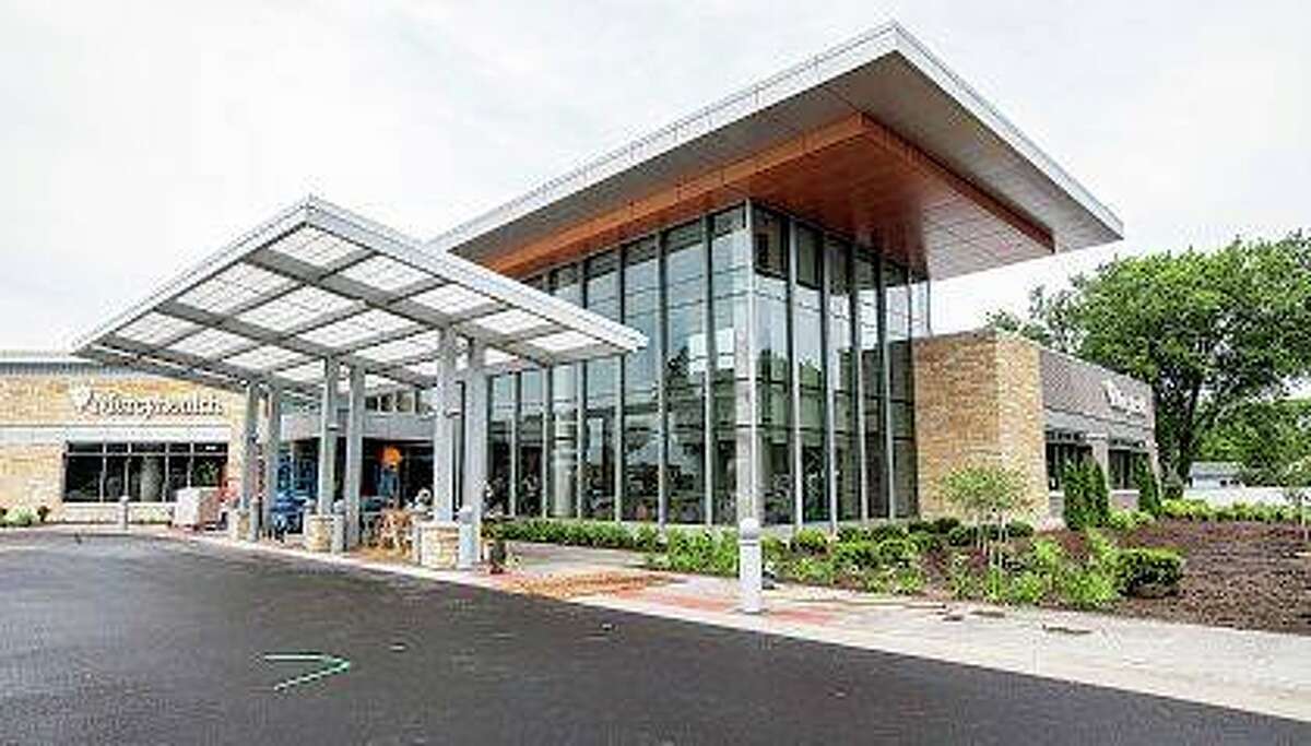 Programs hope to attract, keep best physicians