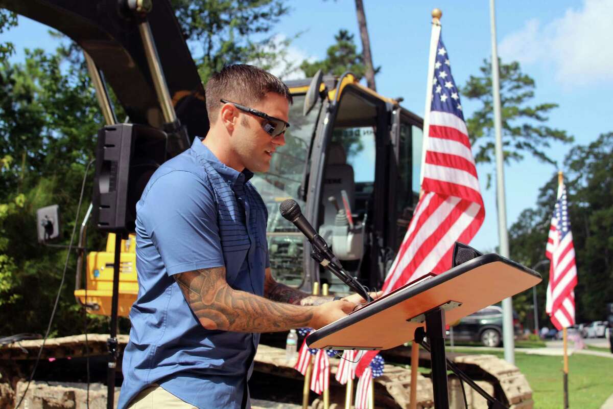 U.S. Marine Veteran Michael Byrne thanks the people involved into building a new home for their family.