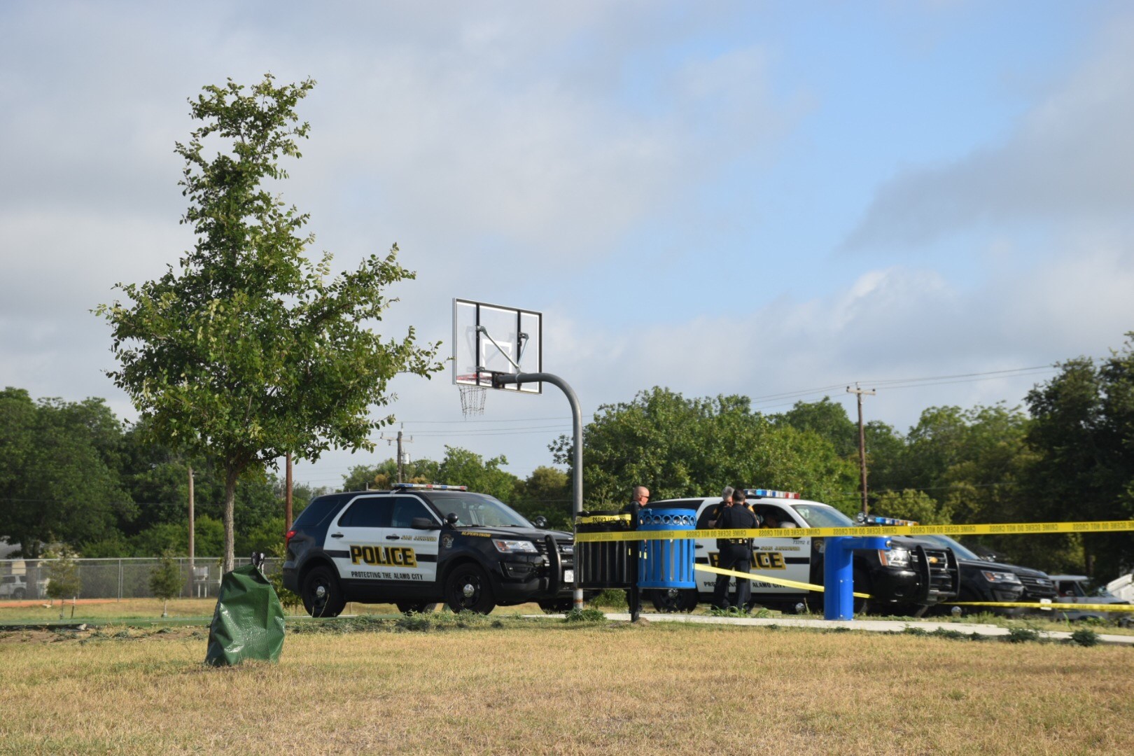 SAPD: Man found fatally shot in bathroom of East Side park