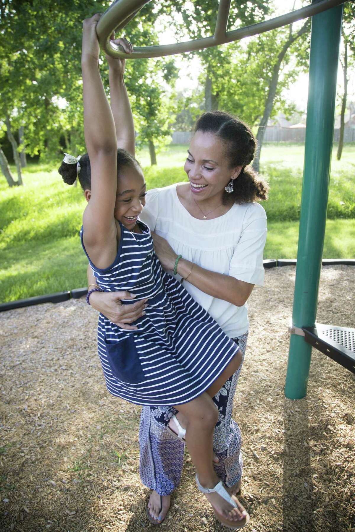 Tia Norman and her daughter Kennedy Bradford, 7