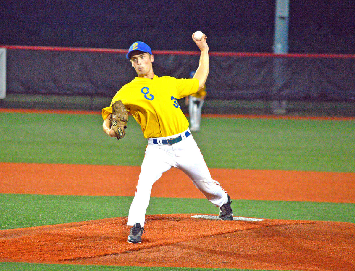 Post 199 starter Wyatt Engeman delivers a pitch during the third inning of Tuesday’s game against Salem at SIUE.