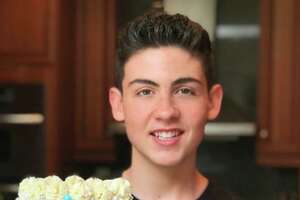 14-year-old Bay Area boy is a viral cake-baking sensation - Photo