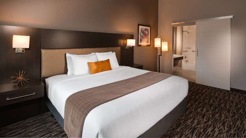 San Francisco Hotels Open Up To Health Care Workers Homeless