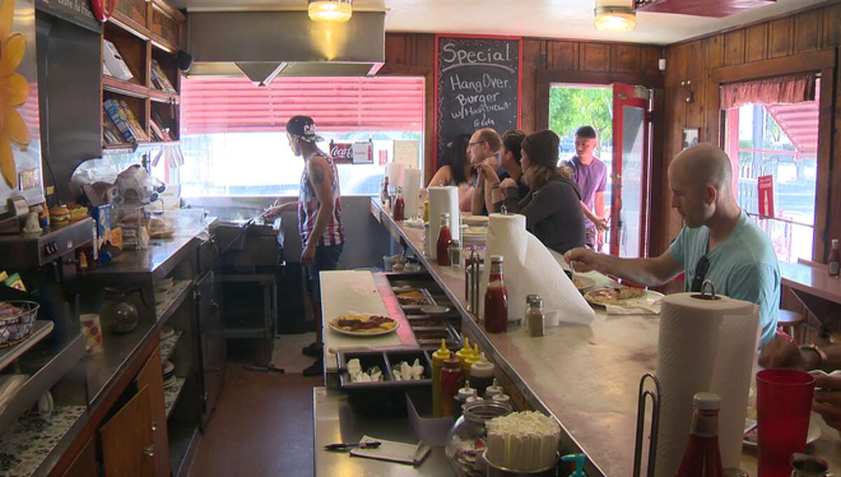 One of California's oldest diners looks to future