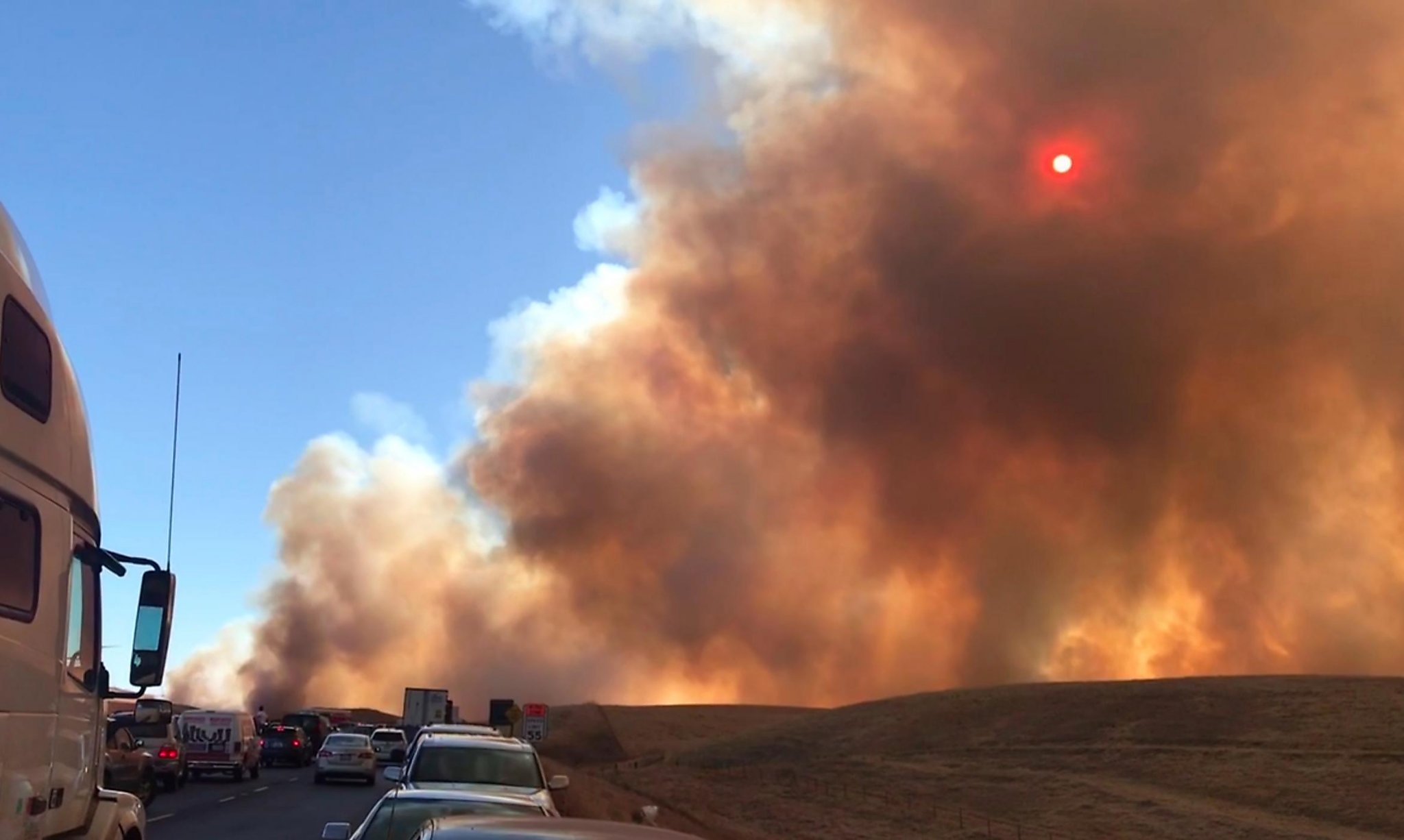 San Joaquin County Teen Admits Setting Fire That Snarled Altamont Pass Traffic