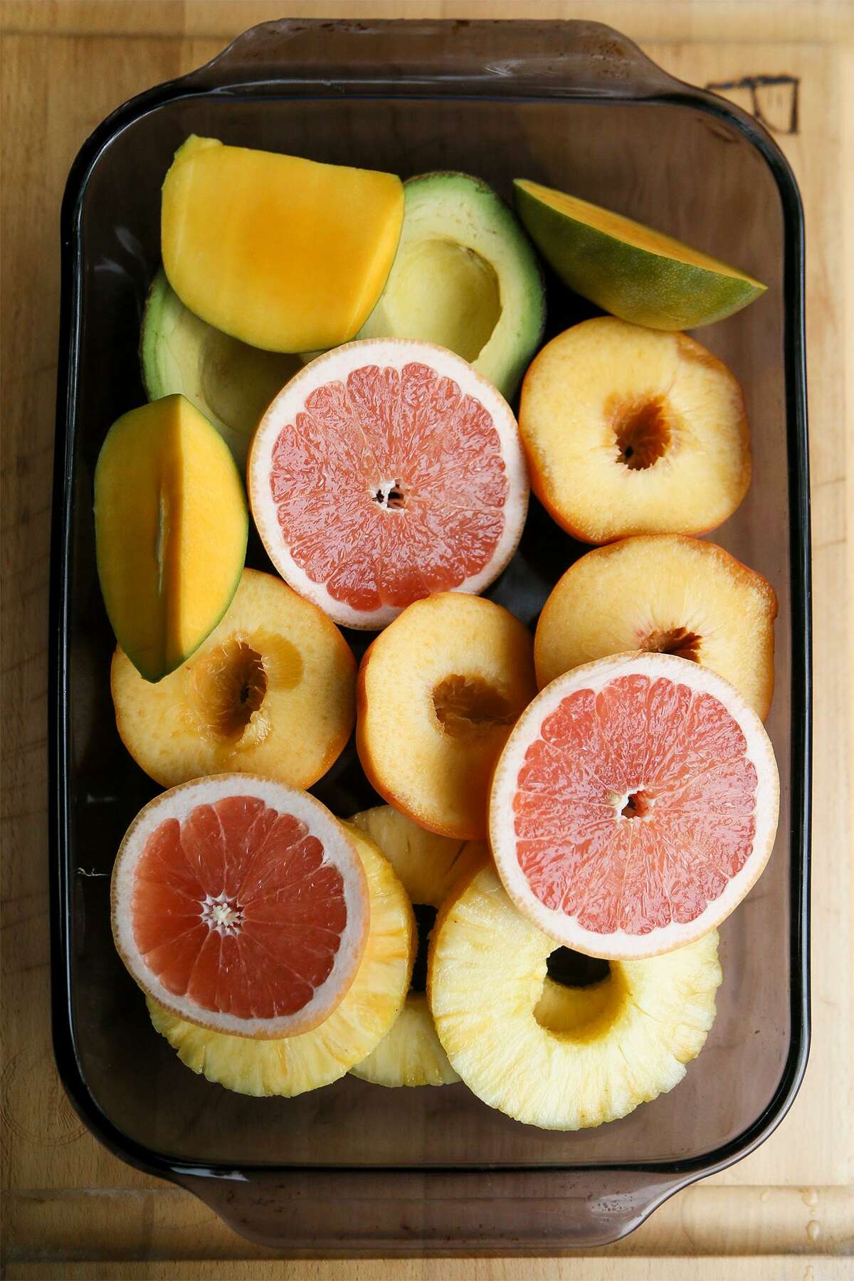 The 4 fruits to put in the smoker, and 5 to avoid