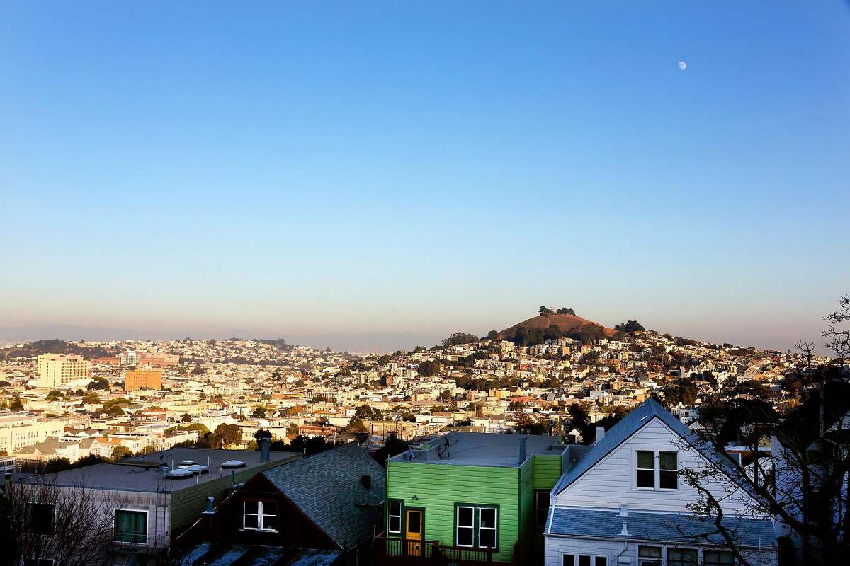 The home offers sweeping views of the rolling hills of San Francisco.