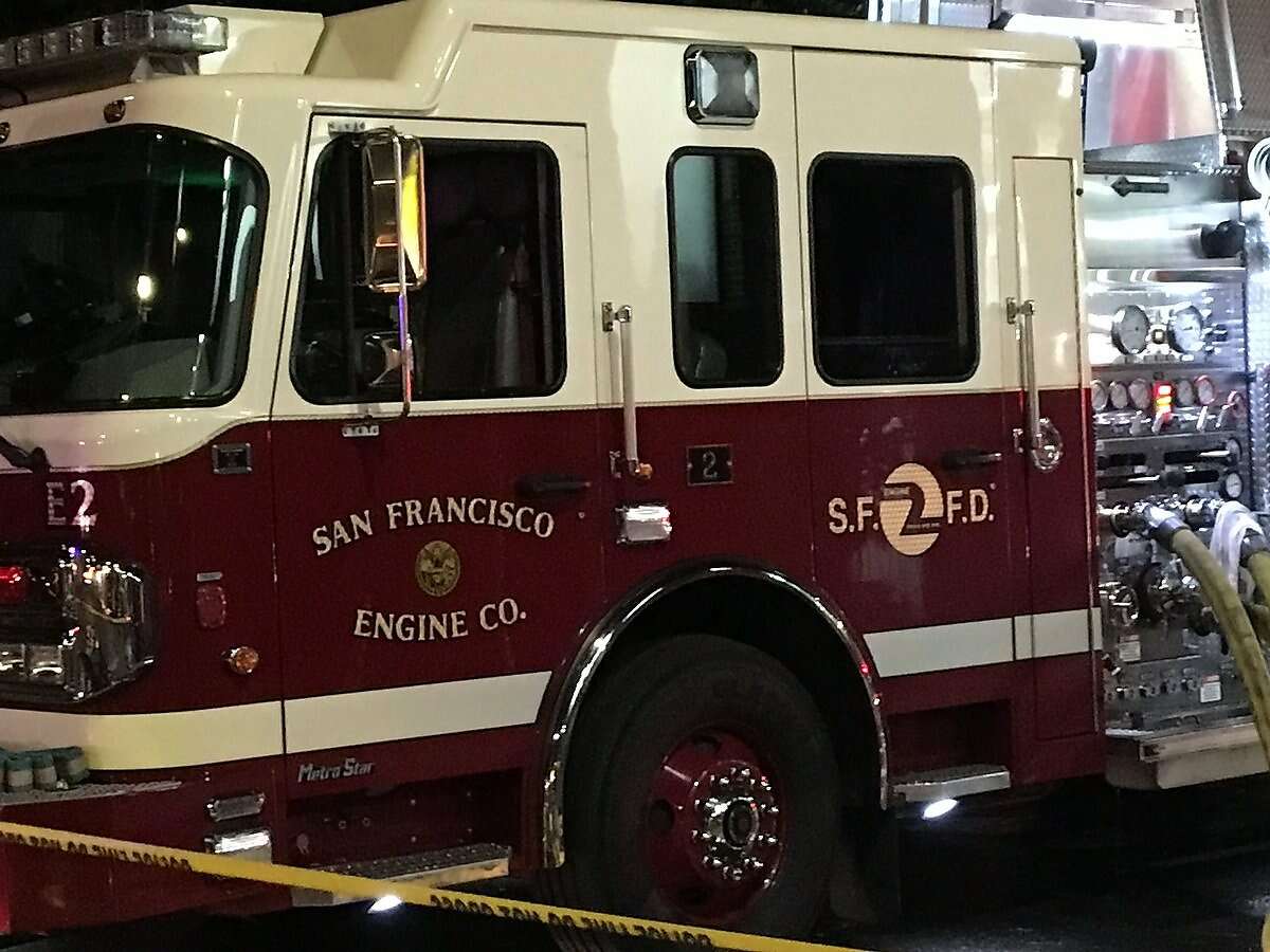 A massive blaze that broke out late Tuesday at a popular San Francisco bar displaced five tourists and resulted in injuries to a firefighter, authorities said.