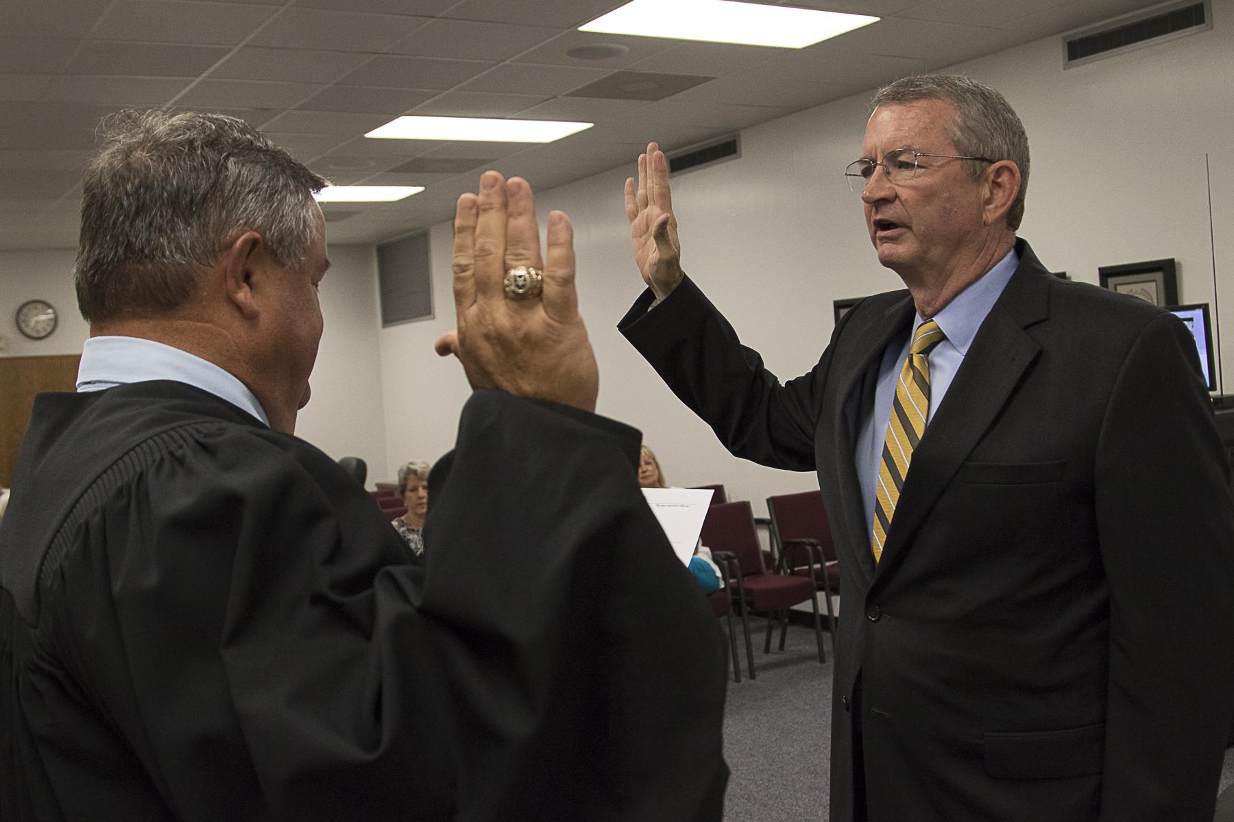 Wharton County Junior College board of trustees members sworn in