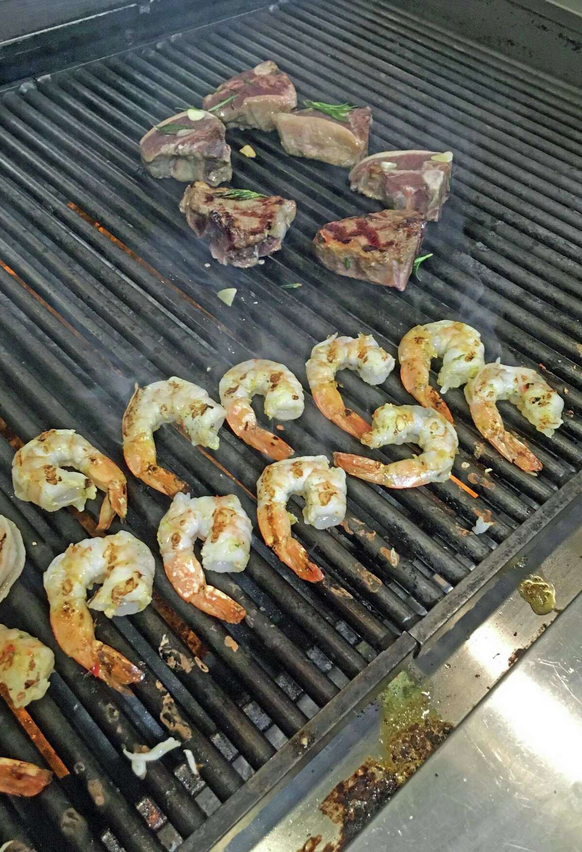 Australian barbecue goes beyond shrimp, as Flinders Lane demonstrates