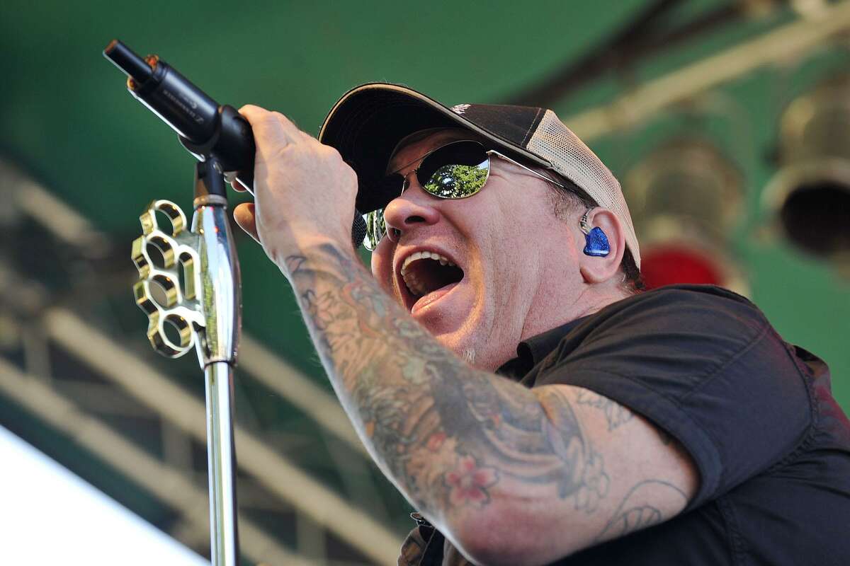 Steve Harwell, lead singer for Smash Mouth, will return to Santa Cruz for the band’s annual free shows on the beach boardwalk.