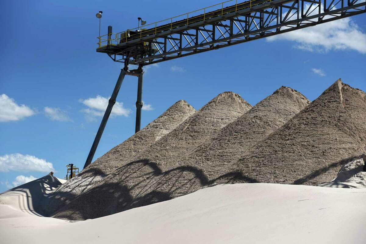 Worthless just two years ago, West Texas sand now brings in billions