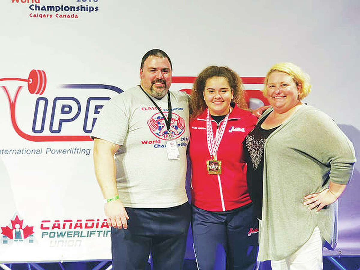 WATCH Powerlifting Alton girl, 15, takes world title