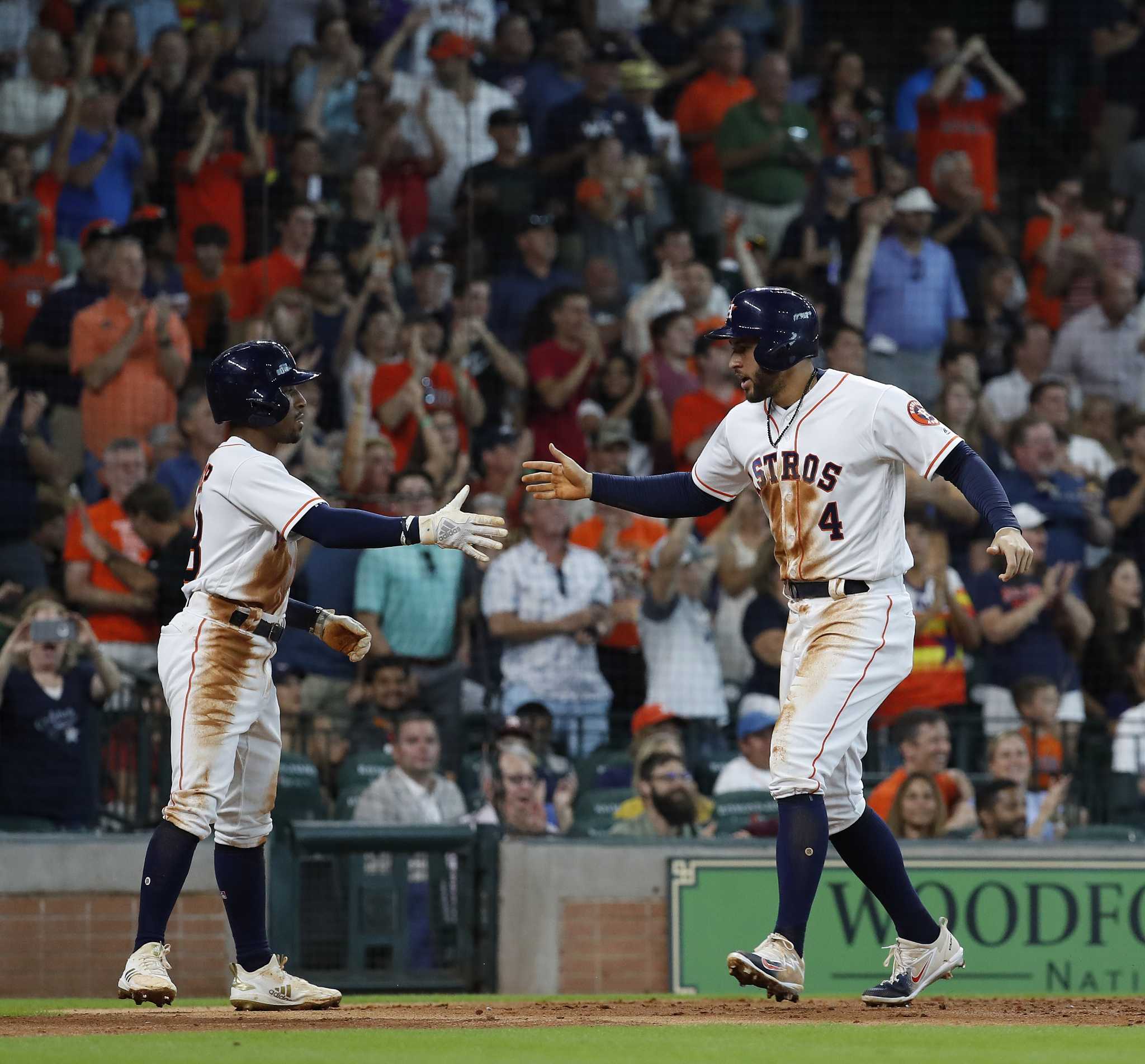 Chad Pinder doubles of Minute Maid Park roof