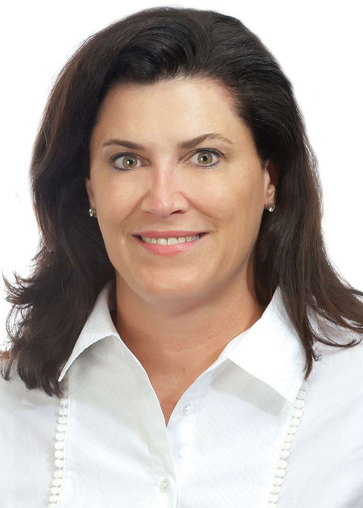 Elizabeth Bunk has been promoted to partner-in-charge of private client services for the south Texas region at Weaver.