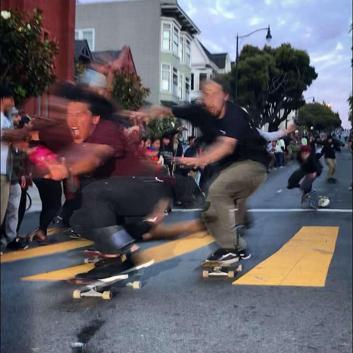 Hundreds of skateboarders take Dolores for flash 'hill bombing' event
