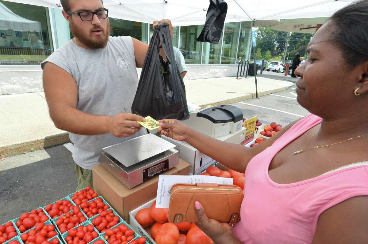 Affordable Norwalk farmers market may lose ability to take SNAP benefits