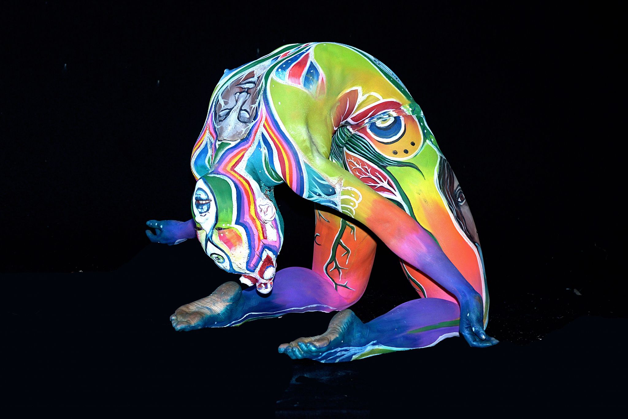 PHOTOS World Bodypainting Festival Gets Creative Naked In Austria