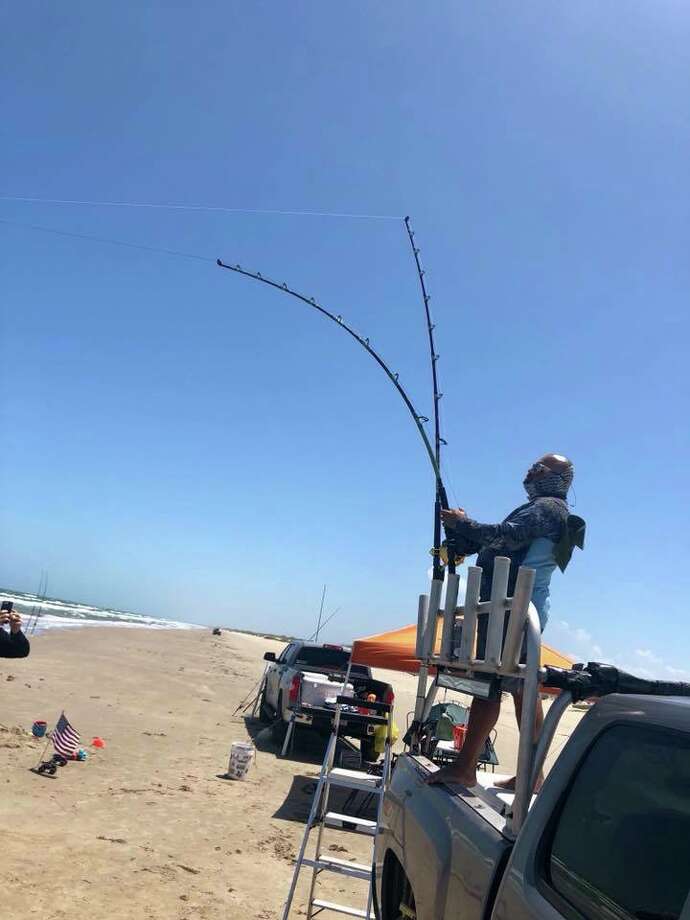 Corpus Christi man makes hammerhead catch of 'multiple lifetimes' at
