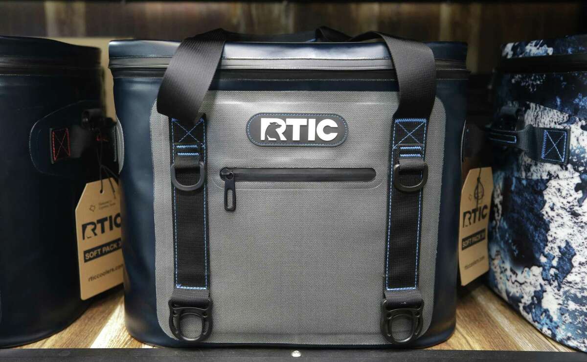 rtic hydration pack