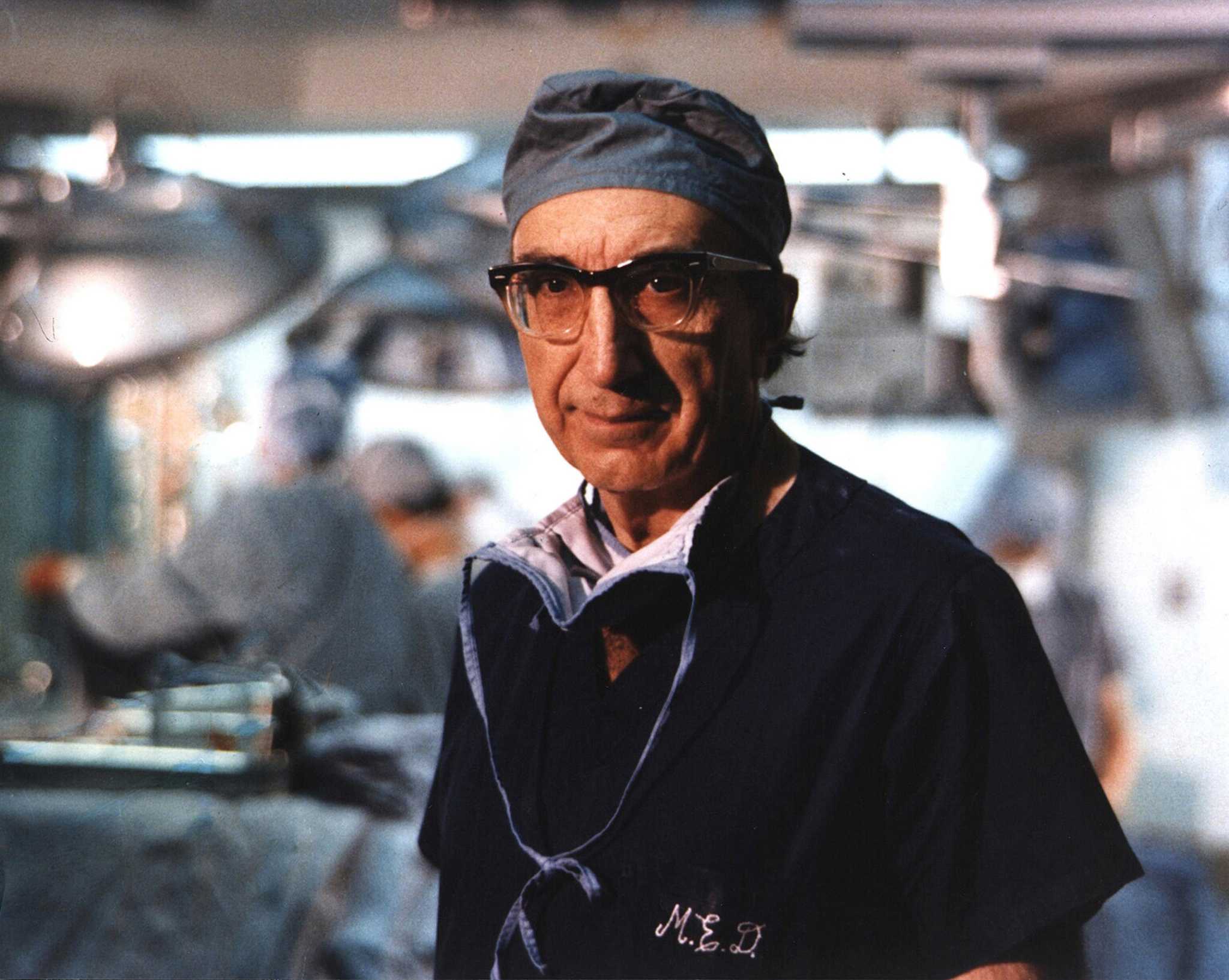 Cardiac pioneer Michael DeBakey dead at 99