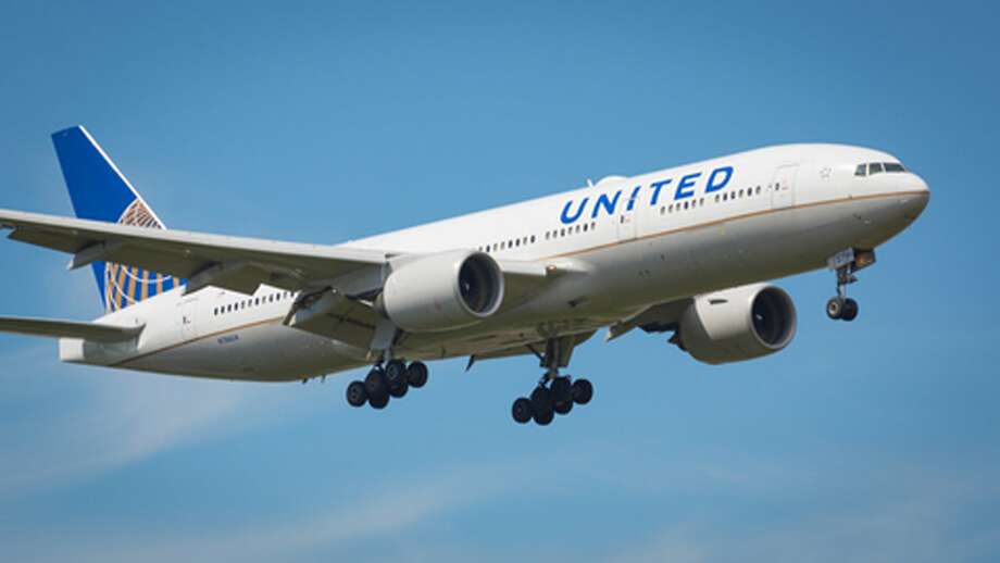 United Airlines plane makes emergency landing in San Francisco - SFGate