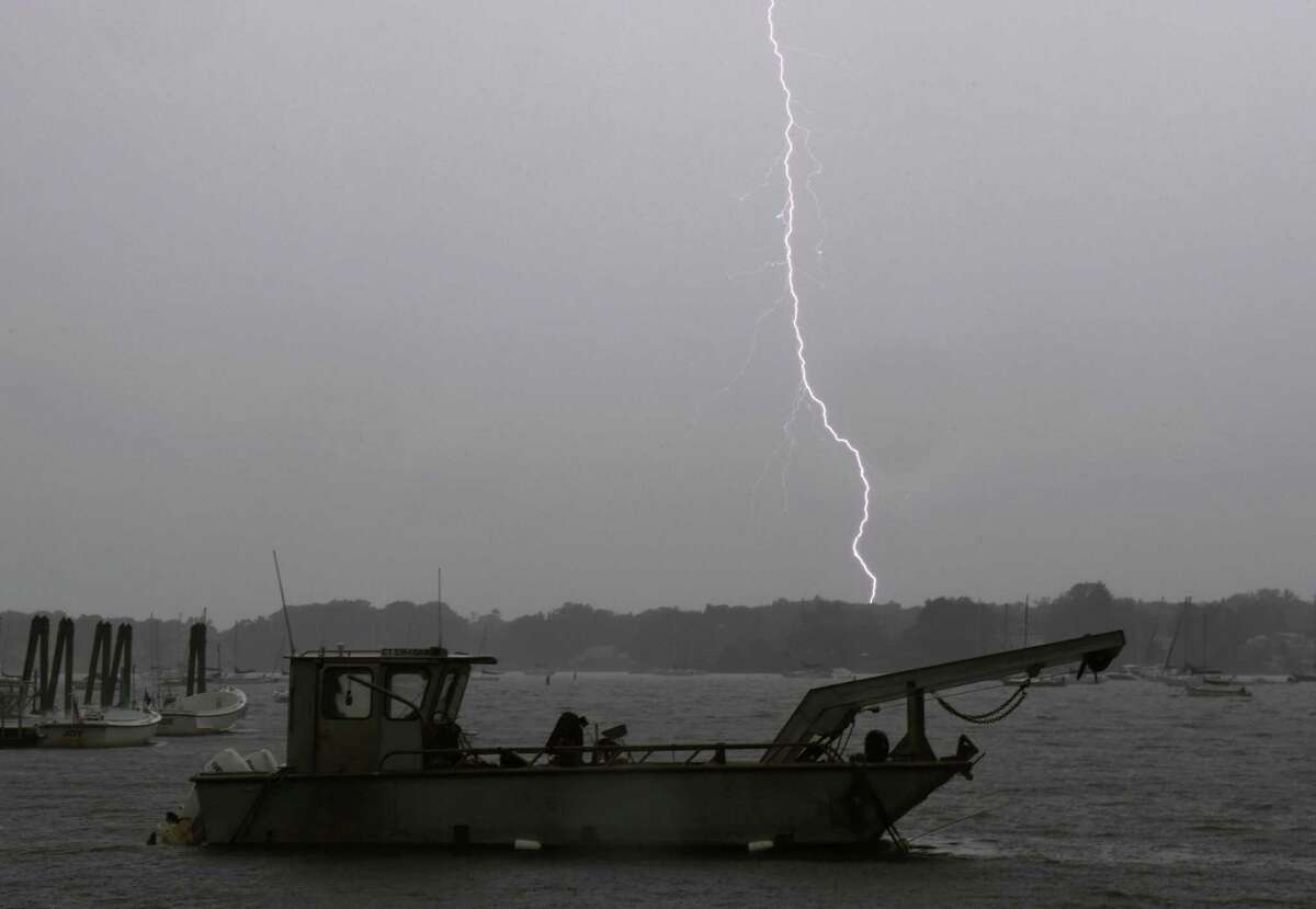 Severe thunderstorm leaves 1 dead