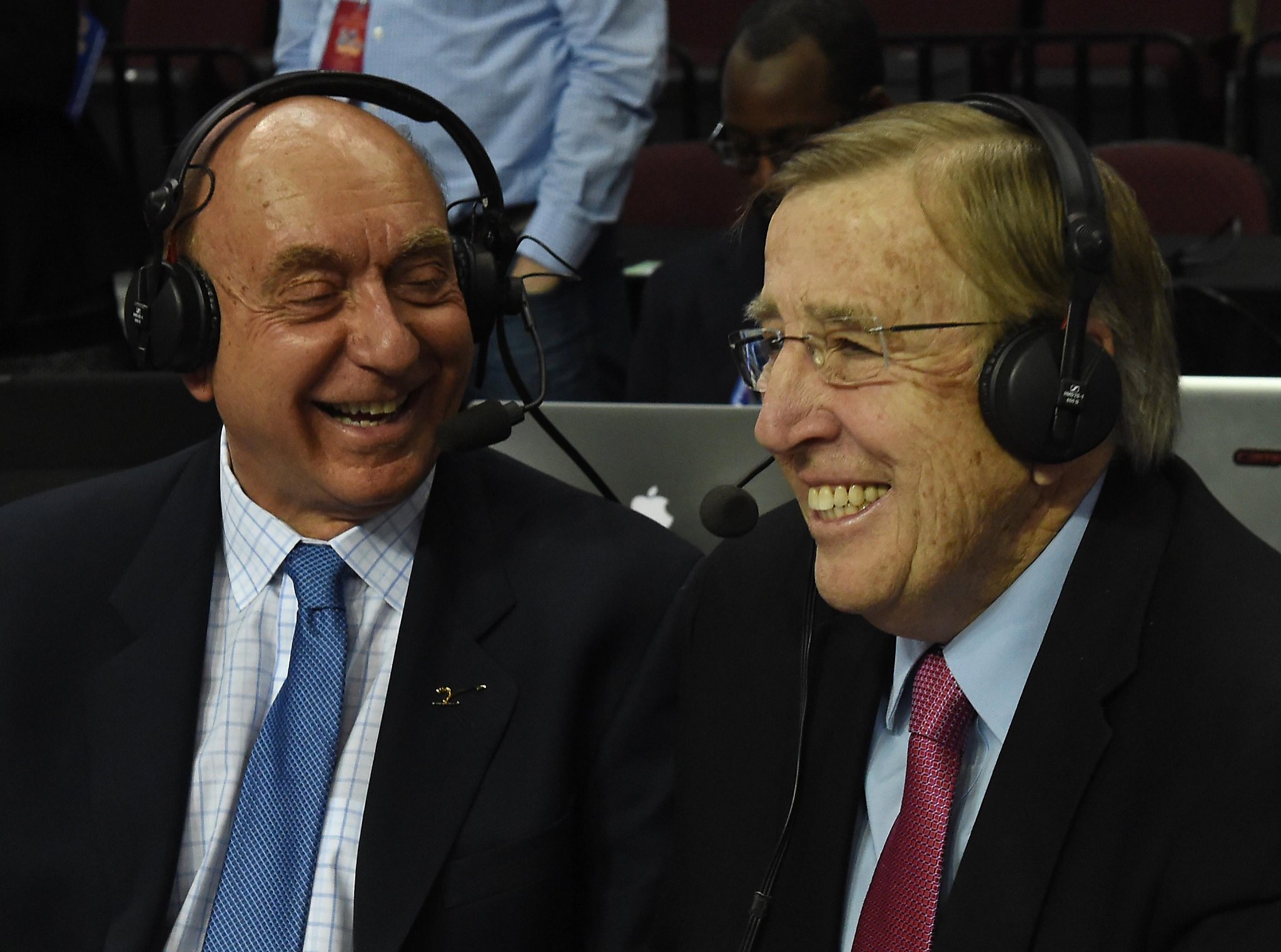 Report: Brent Musburger To Be Next Raiders' Radio Voice