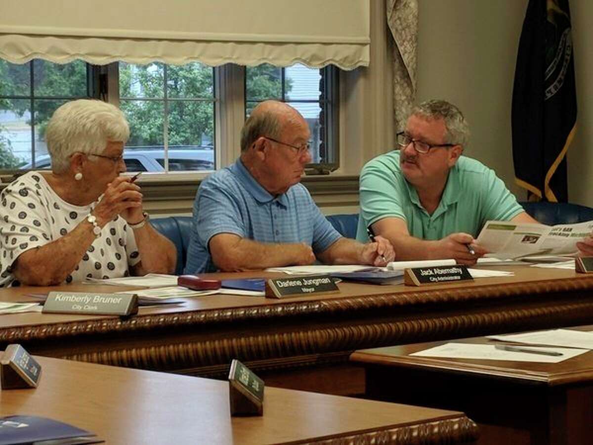 Search for Gladwin city manager farmed out to agency