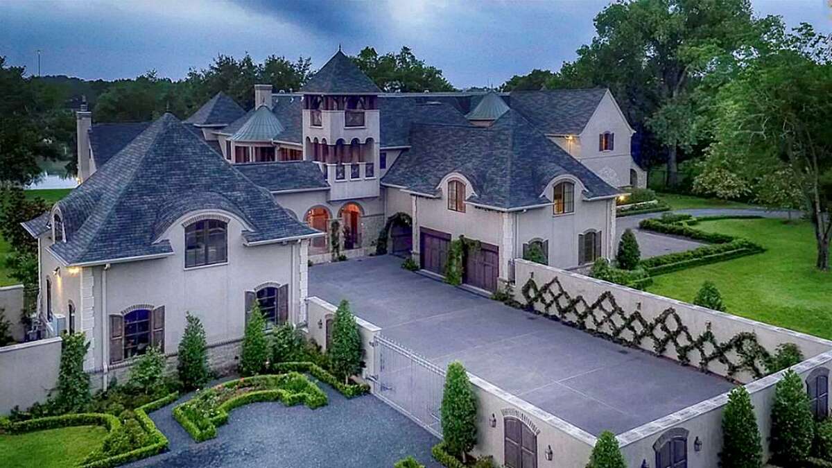 Palacelike home guards 3acre lakefront kingdom in Sugar Land