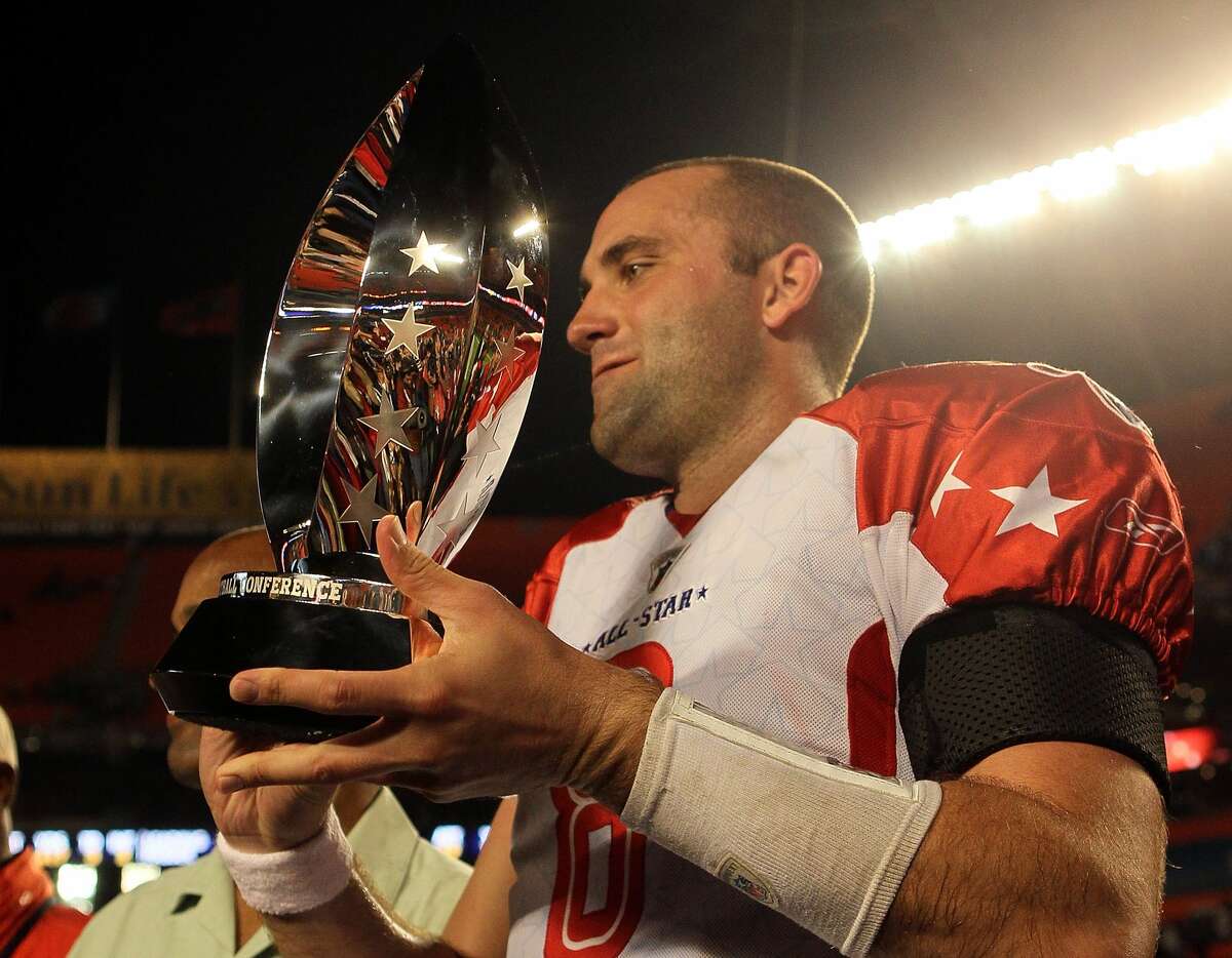 2010 NFL Pro Bowl MVP Matt Schaub, Texans Schaub finished with a perfect passer rating for the game (158.3) as he competed 13 of 17 passes for 189 yards and two touchdowns in the AFC's 41-34 win.
