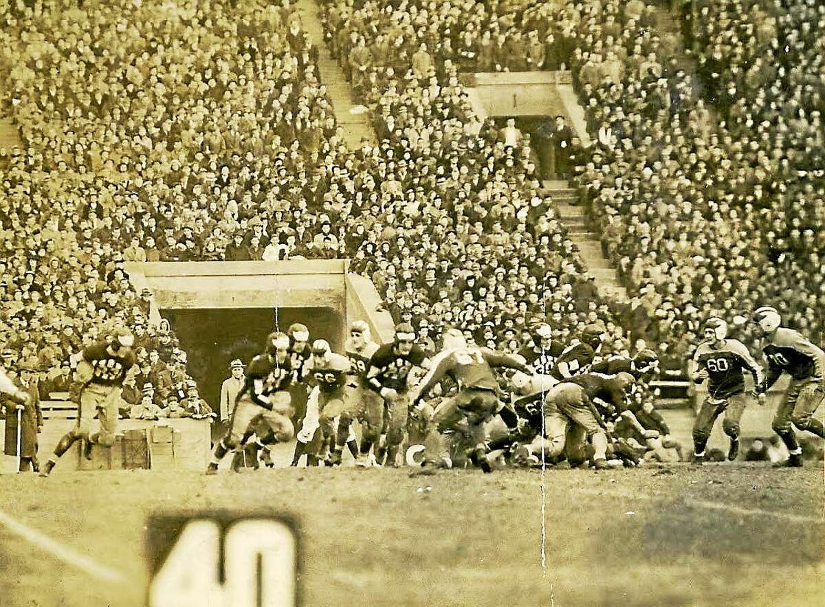 Hillhouse takes on West Haven at the Yale Bowl on Nov. 30, 1939.