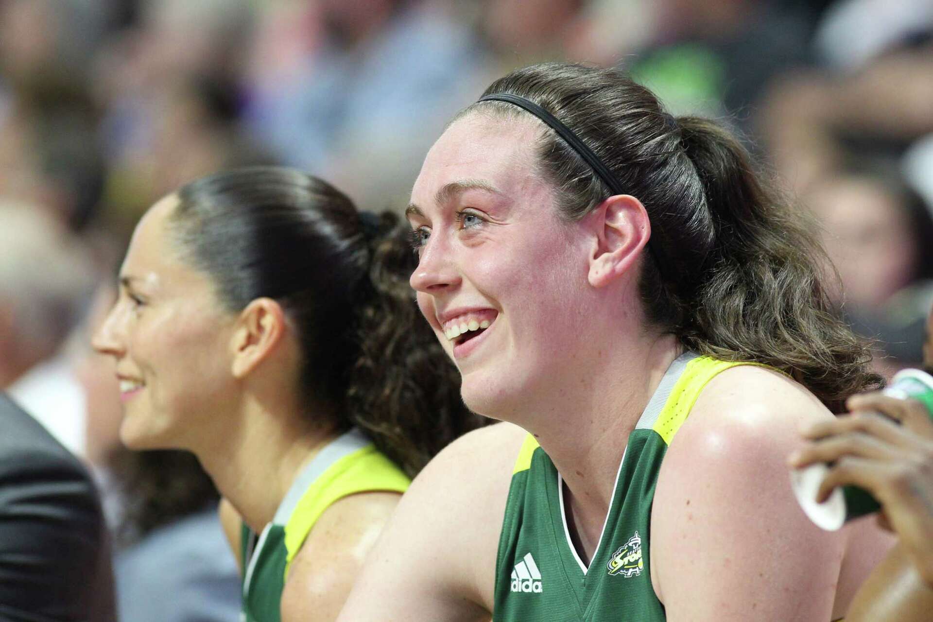 Jeff Jacobs: Former UConn great Breanna Stewart blossoming, on and off the  court