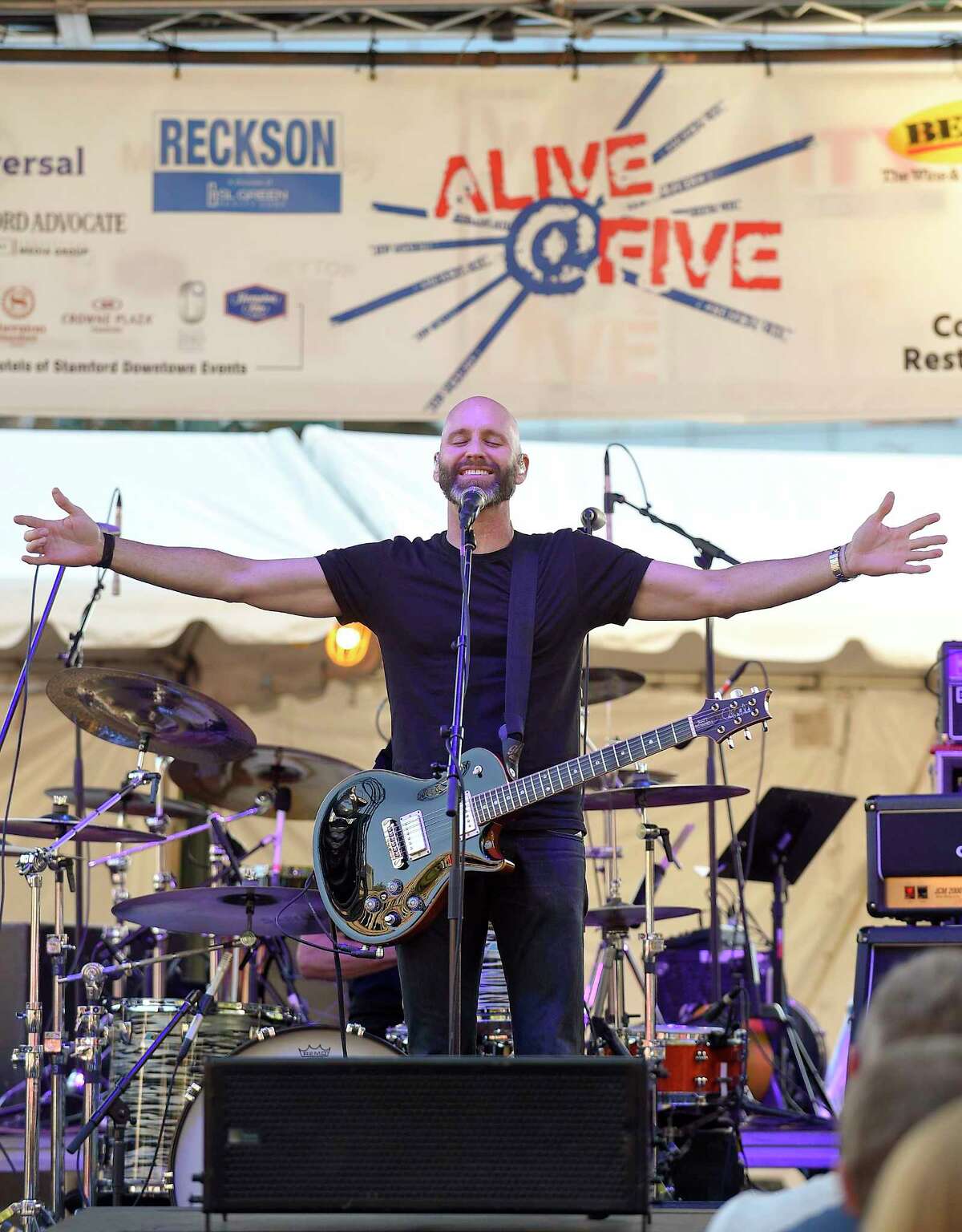 In Photos AliveFive with Gin Blossoms