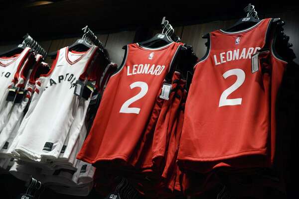 kawhi leonard raptors north jersey