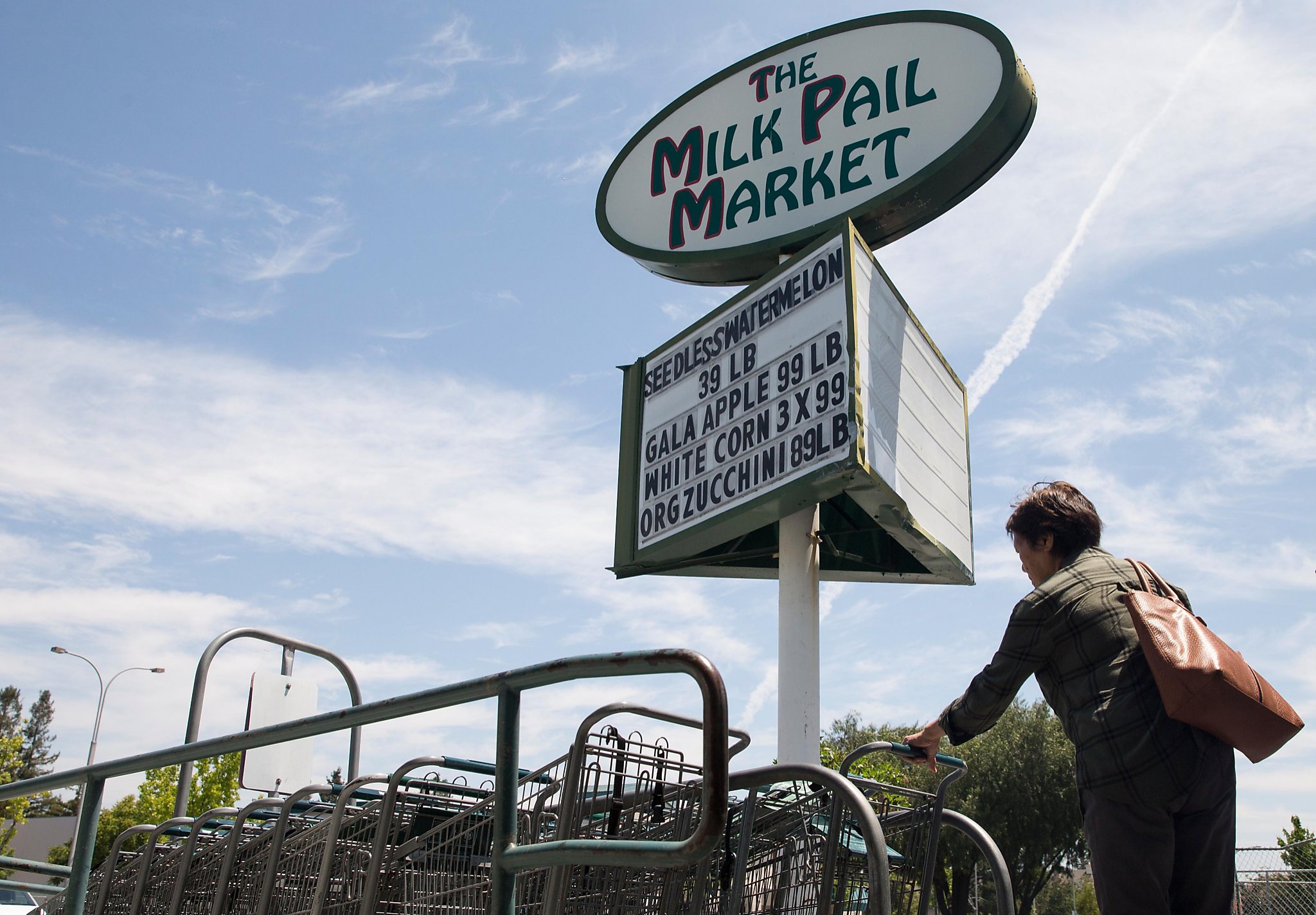 Beloved Mountain View grocery store closing after 45 years in business